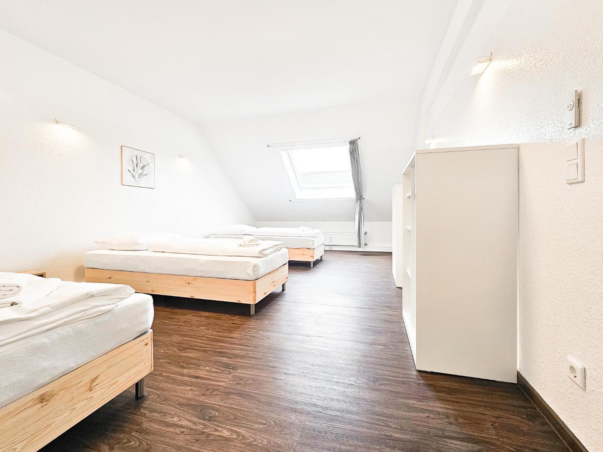 Raj Living - City Center Apartments With 5 Rooms - 10 Min Messe Dus Düsseldorf Zewnętrze zdjęcie