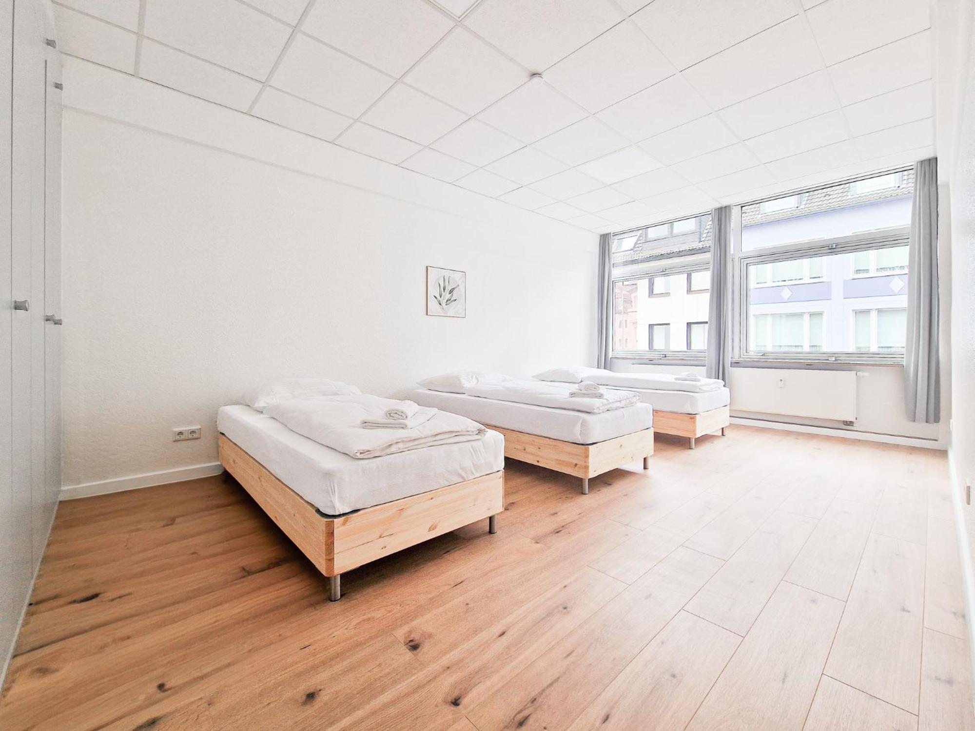 Raj Living - City Center Apartments With 5 Rooms - 10 Min Messe Dus Düsseldorf Zewnętrze zdjęcie
