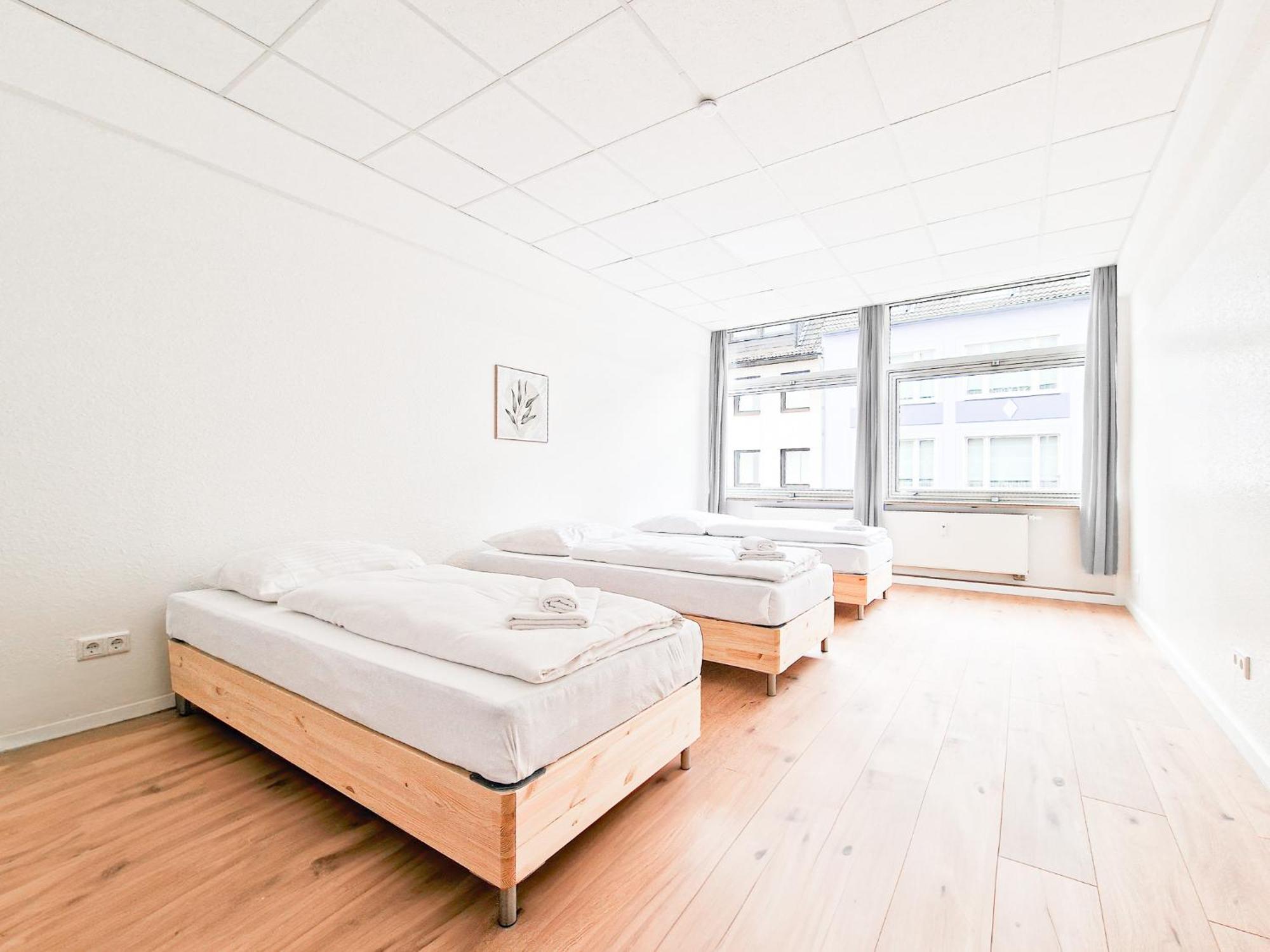 Raj Living - City Center Apartments With 5 Rooms - 10 Min Messe Dus Düsseldorf Zewnętrze zdjęcie