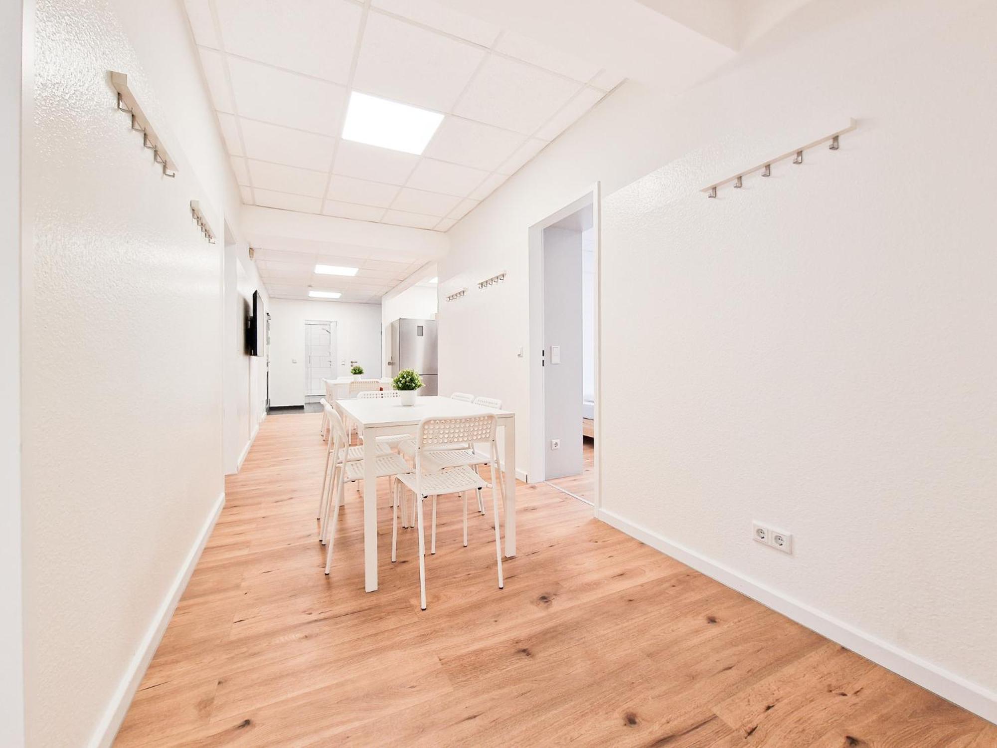 Raj Living - City Center Apartments With 5 Rooms - 10 Min Messe Dus Düsseldorf Zewnętrze zdjęcie