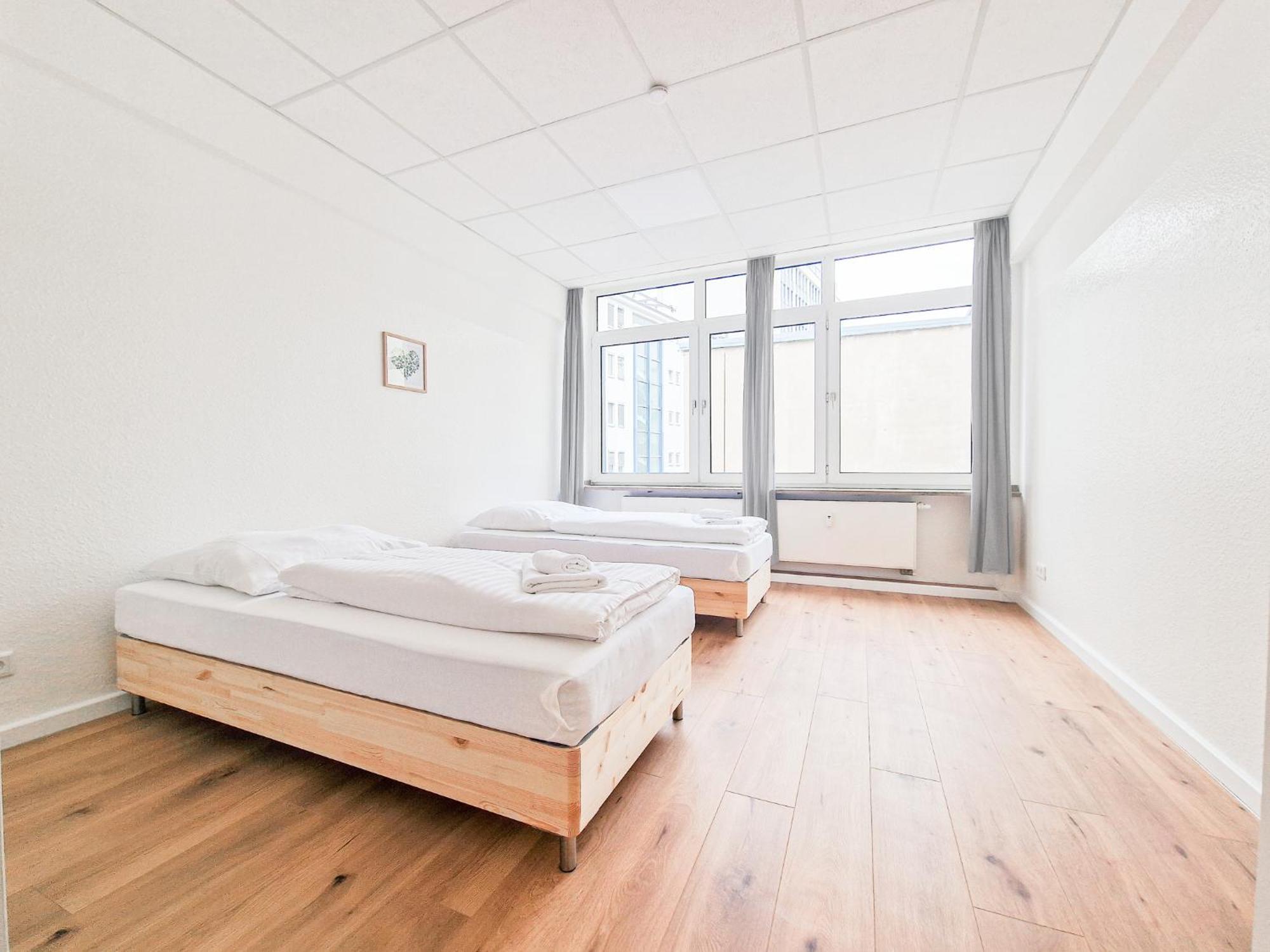 Raj Living - City Center Apartments With 5 Rooms - 10 Min Messe Dus Düsseldorf Zewnętrze zdjęcie